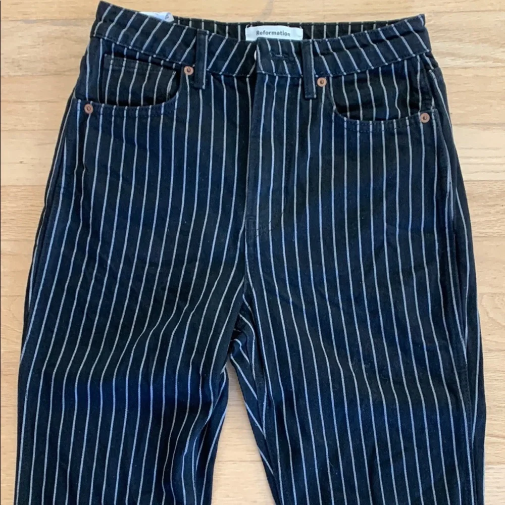 Reformation Georgia Pinstripe High Rise Flare Jeans Size 25 - Picture 8 of 13